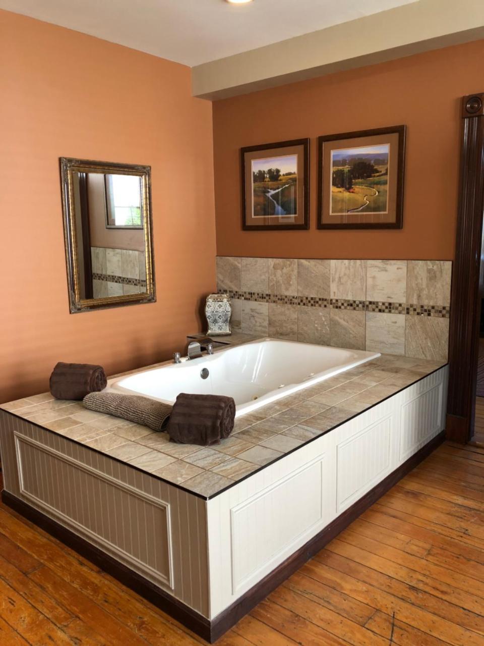 Weller Haus Bed, Breakfast & Event Center Bed & Breakfast Bellevue Ngoại thất bức ảnh